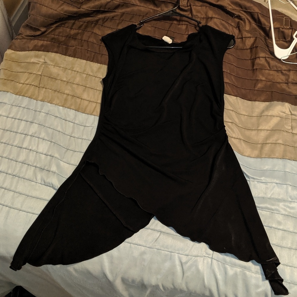 Studio Y black top